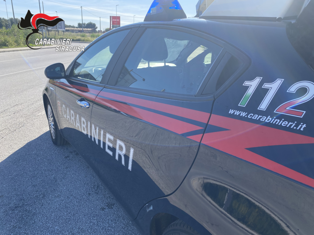 I Carabinieri di Floridia arrestano un 22enne per detenzione ai fini di spaccio di sostanze stupefacenti: rinvenute 30 dosi di crack 1 Floridia