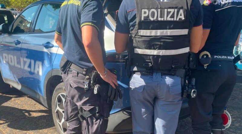 Ortigia: servizi straordinari interforze finalizzati al contrasto dell'illegalità diffusa, al rispetto delle norme di sicurezza stradale e al mantenimento del decoro urbano 1 Ortigia