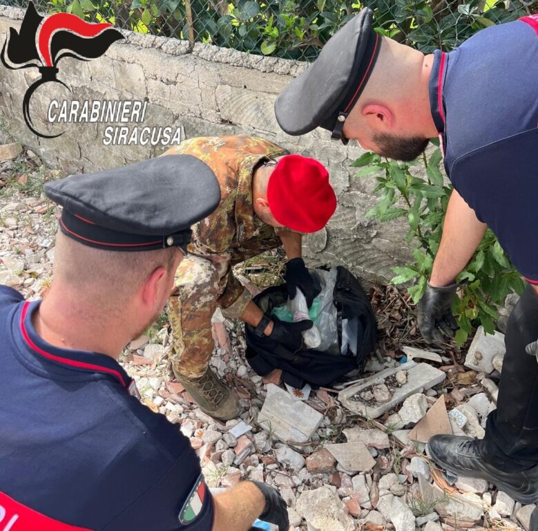 Siracusa: arrestato 22enne trovato con un'arma clandestina e sostanza stupefacente 1 Siracusa