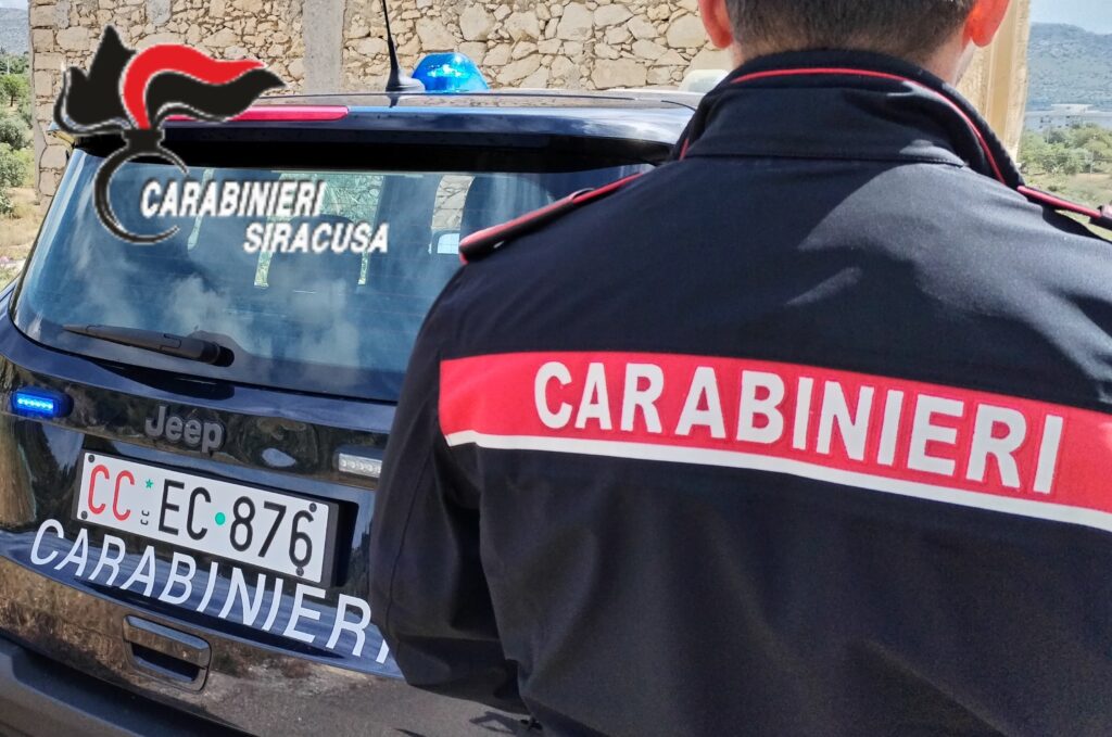 Canicattini Bagni: denunciato 18enne per detenzione a fini di spaccio di sostanze stupefacenti, possesso ingiustificato di oggetti atti ad offendere e detenzione abusiva di munizioni 1 Canicattini Bagni